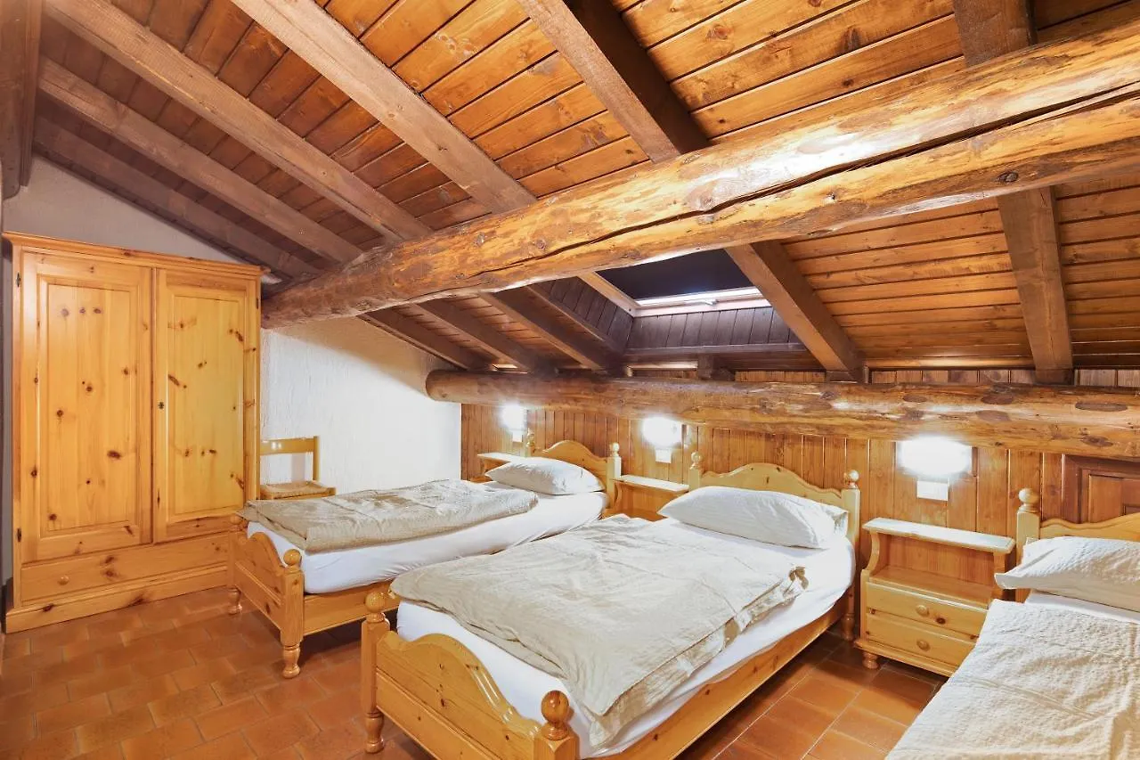 Chalet Meridiana Appartamento 11 Λιβίνιο 0*,